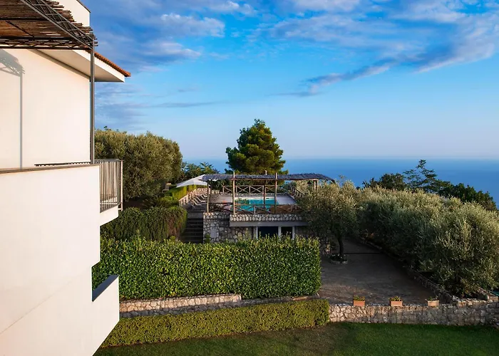 Le Capannelle By Feeling Italy 4*